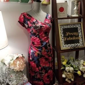 💖Maggy London Pink Floral Print Dress